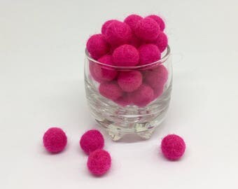 Fuchsia 100% Wool Felt Balls - 1cm