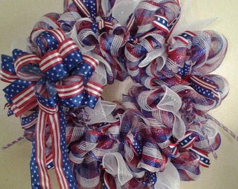 Red, White and Blue Wreath, Patriotic Wreath, USA Holiday Wreath, Patriotic Mesh Wreath, Stars and Stripes Wreath, Patriotic Wall Hanger