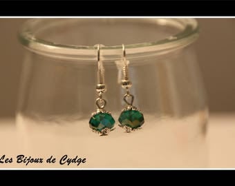 Earring chain and emerald green faceted bead