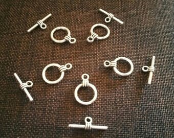 Set of 5 toogles silver metal clasps