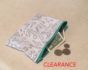 Harry Potter Makeup Bag - Pencil Bag - Travel Bag - Zipper Bag - Harry Potter Fabric Wallet - Geeky Makeup Bag - Coin Purse - Dice Bag