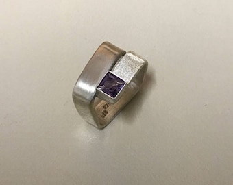 Squared Sterling Silver Amethyst setting ring