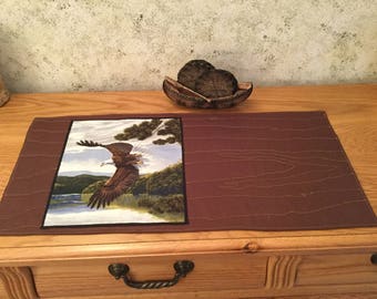 Eagle Quilted Wood Grain Table Runner Wall Hanging Log Cabin