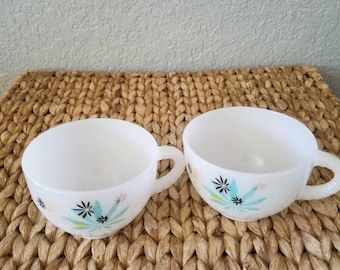 Set of 2 tea cups