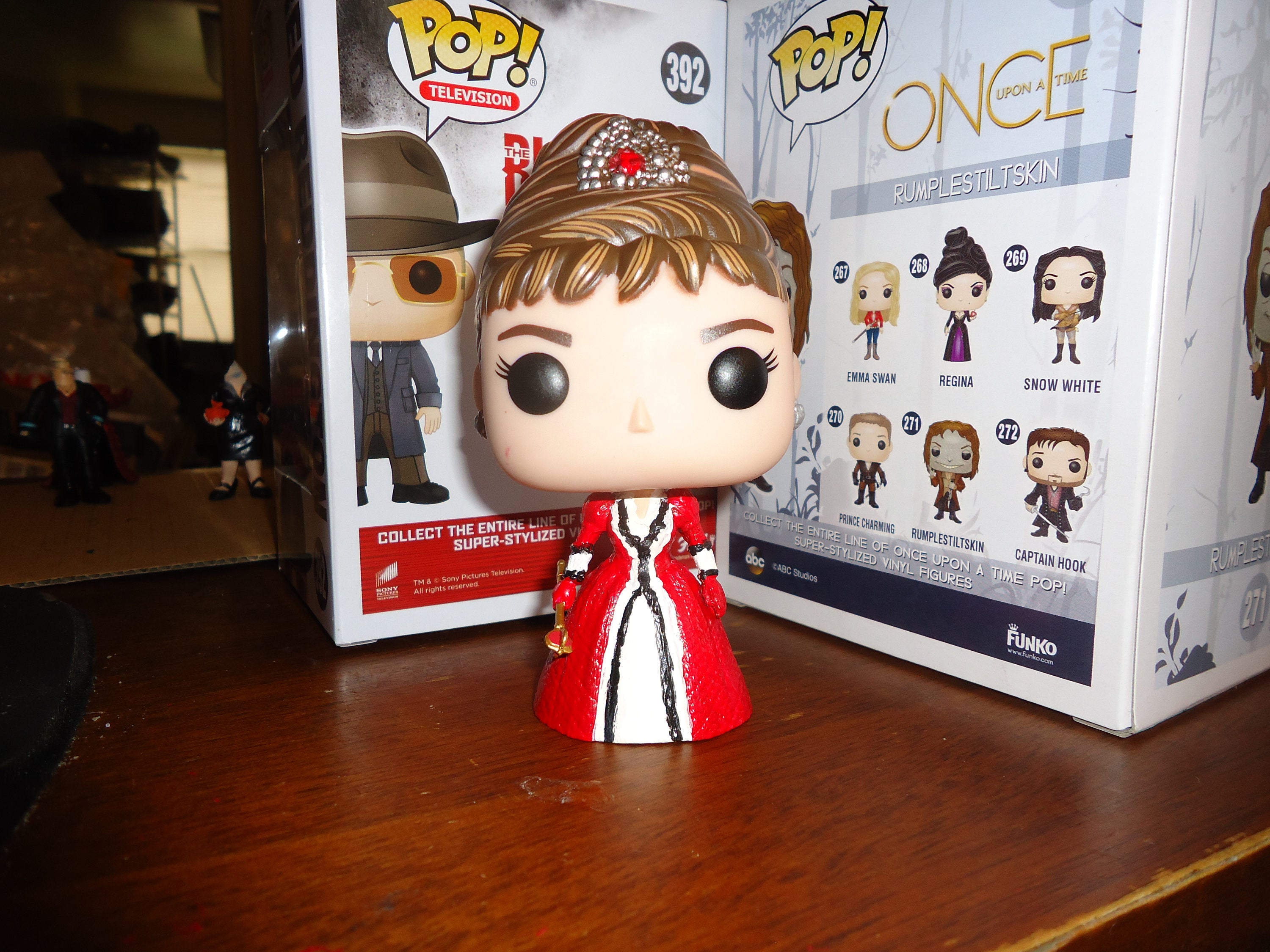 Once Upon A Time 272 Captain Hook Funko Pop -  UK