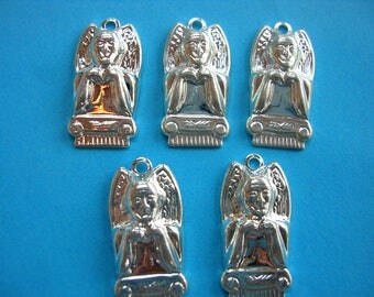 LOT 5 metal CHARMS: Devil 20mm