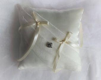 Chic and simple wedding ring bearer pillow all ivory