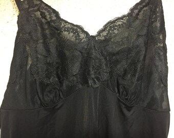 Black Vintage slip size 34