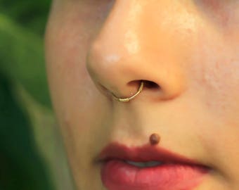 Septum Ring / piercing septum / septum piercing / gold septum piercing / small septum piercing / septum clicker / gold septum piercing