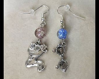 Mismatched earrings "ssserpent glasses"