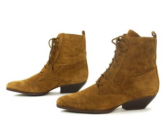 90s Lace Up Ankle Boots / Vintage 1990s Short Brown Suede Western Winklepicker PeeWee Chelsea Shortie Booties / Women's Size 7.5