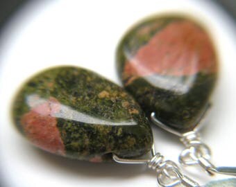 Green Natural Stone Earrings . Nature Inspired Jewelry . Unakite Earrings . Green Gemstone Earrings . Earthy Jewelry - Tocantins Collection