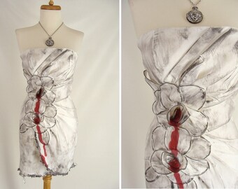 WILMA FLINTSTONE ZOMBIE Costume. Bleeding Rose Flower Dress. upcycled White Strapless Dress. Sexy Vampire Halloween Costume. size 4 xs