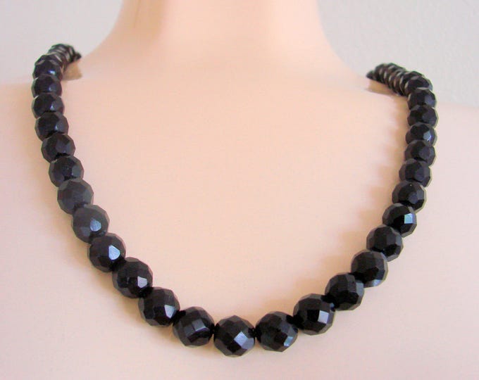 60s Basic Black Glass Bead Necklace / Black Faceted Glass Beads / Ornate Clasp / Vintage Jewelry / Jewellery