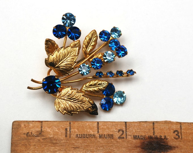 Rhinestone Flower Brooch - Blue Crystal - Floral Spray pin -Vintage rhinestone pin