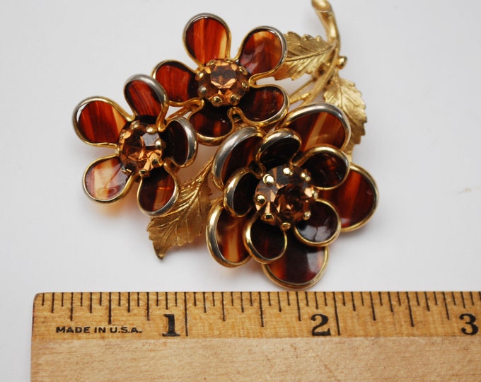 Flower Brooch - Tortoise Lucite - Champagne Rhinestone - Floral Pin - Mid Century