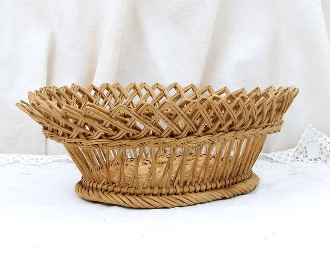Antique French Oval Woven Wicker Willow Fruit / Bread Basket / Bowl French Country Decor, Rustic Cottage Primitive Retro Interior,