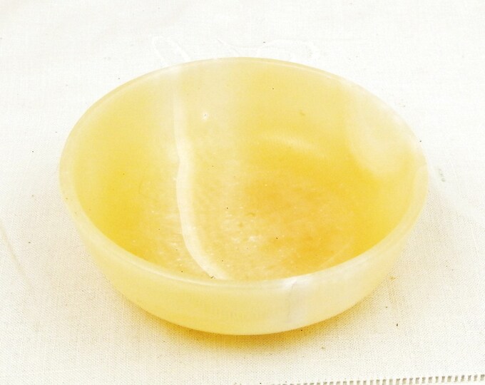 Vintage Carved Pale Yellow Veined Onyx Stone Bowl, Agate Trinket Vessel, Retro Vide Poche,
