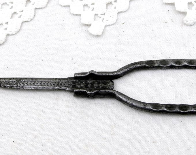 Antique French Decorative Folding Iron Metal Button Hook, 19th Century Traveling Clasp Locker From France, Victorian Buttonhook