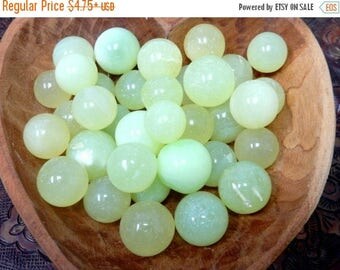 15% off Christmas in July Peridot Onyx Sphere Ball-- Round Peridot Stone - Reiki - Metaphysical - Crafting - Crystal Grids (RK163B3-01)