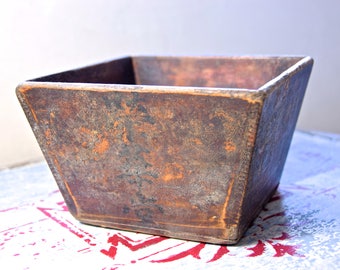 Vintage Chinese rice measure wooden bowl / Oriental wooden box / Old rice measure wooden box / wooden trapezoid box / Asian wooden box