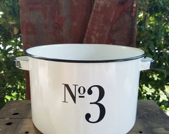 Large Enamelware Pot. Number decor, number 3, number 3 decor, vinyl number 3, rustic metal pot, beverage tub, 3, white enamelware pot