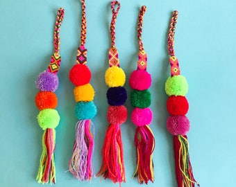 Mexican pom pom, Pom pom bag charm, Pom pom pendant, Purse charm, Pendant pom pom, Boho pendant, Pom pom charm, Pom pom tassel, Bag pendant