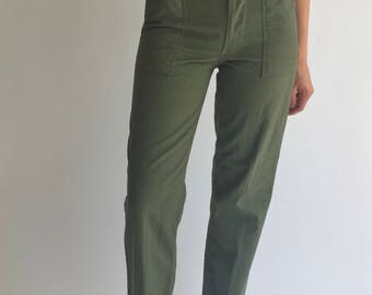 Vintage 25 - 30 Waist 60s 70s Army High Waist Pants Vietnam Cotton Poly Utility Pant / Green Fatigue pants / OG 107 style Army Pants