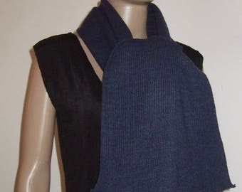 The good big gashes in beautiful blue Alpaca yarn so soft!