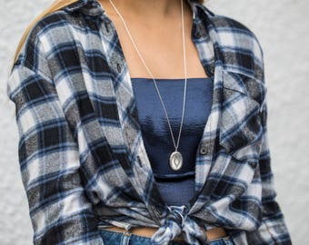 Silver Oval Locket with Long Chain Necklace, Vintage Floral Pendant, Simple Silver Locket Classic Pendant