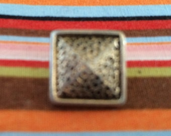 Small Square button 7mm
