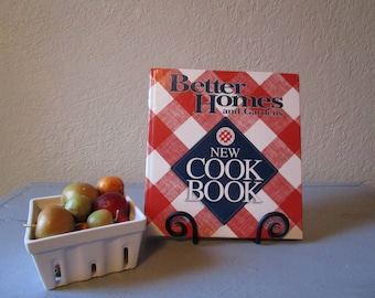 Better Homes and Gardens New Cook Book