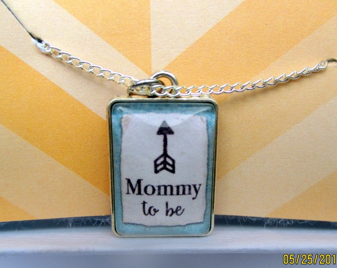 Pregnancy gift-Mommy to be gift-Pregnancy keepsake-Expecting jewelry-Pendant Necklace-Pregnancy cabachon gift-Baby Shower gift-Gift for