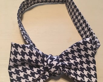 Navy & White Hounds Tooth