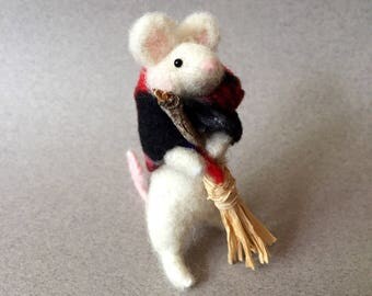 Needle felted mouse, felted mouse, wool felt animal, felted animal, needle felted animal, felt mouse, kawaii animal, wool mouse, felted mice