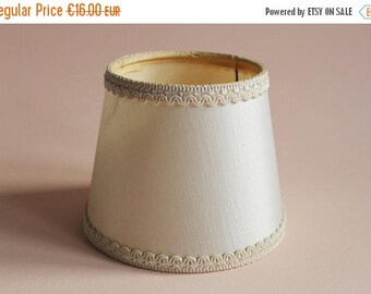 SALE Vintage Lamp Shade. French Lampshade. Boudoir Lighting. Cream Lamp Shade. Abat jour vintage. Beige Decor. French Vintage. Campagne. Rom