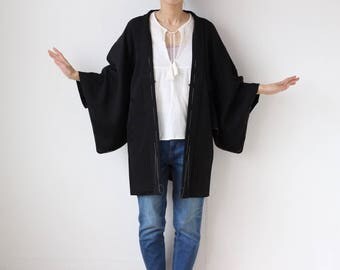 Japanese silk kimono, black silk kimono jacket, haori, vintage Japanese jacket, kimono top, black haori, silk jacket, kimono clothing /1890