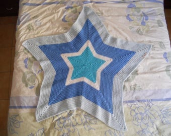 Cover star made in crochet for boy