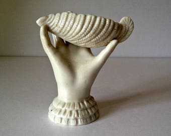Vintage Hand Holding a Sea Shell Sculpture, Sea Shell Trinket Dish, Parianware Trinket Dish, Sea Shell Trinket Dish, Vintage Trinket Dish