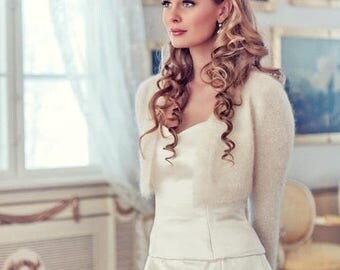 Ready to be shipped today/ Wedding Bolero Kate Middleton Sweater Goat Angora knit v-neck No buttons, 3/4 Sleeve in M size