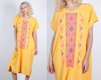 70s Mexican Dress // Vintage Bright Embroidered Boho Hippie Midi Dress - Large