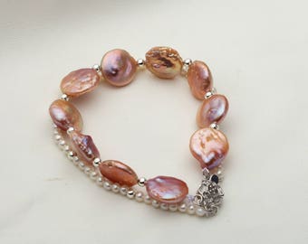 Pearl bracelet, metallic purple coin pearl, white round seed pearl, natural freshwater pearl, natural color.