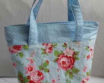 Lined and insulated lunch bag