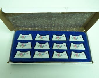 chic decoration, chic decor, French chic, table decorations, French gifts, French country, knife rests, table cutlery, dining, spoon rest,