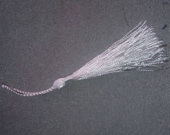 Satin white length 10cm suede tassel