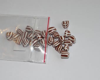 striped Brown and white box