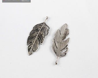1 pendant leaf 62 * 23 * 2 mm