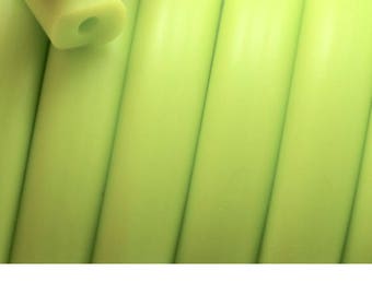 Rubber Cord with 1st quality - oval (10x7mm) - with hole (2 mm +) - light pistachio Green - 20 cm