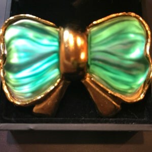 Buyer photo Yvonne Morgan, who reviewed this item with the Etsy app for iPhone.