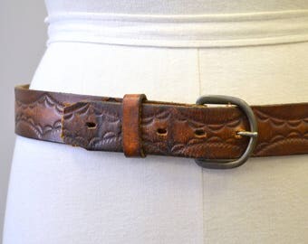 1970s Brown Tooled Leather Belt